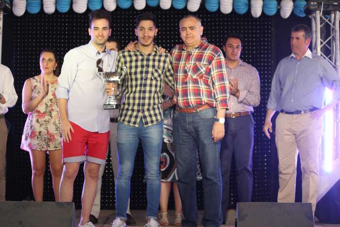 trofeo cruz de mayo futbol