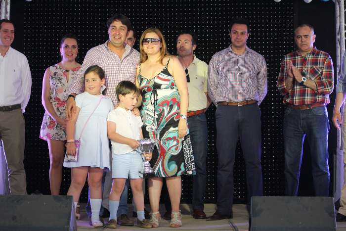 trofeo cruz de mayo futbol