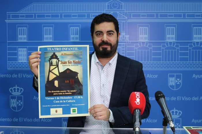 rueda juan con cartel