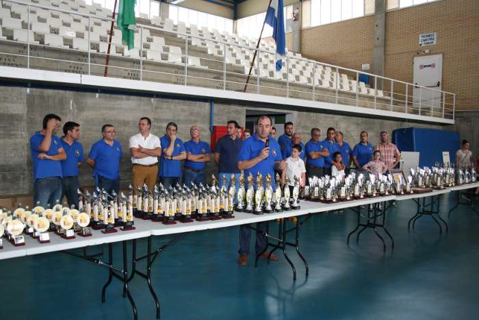 entrega premios cadelvi