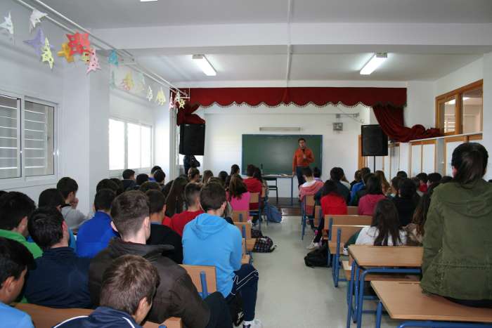 charla alcalde constitucion