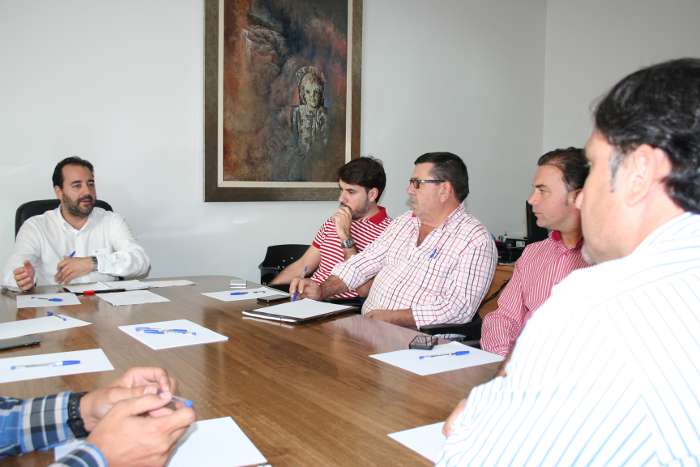 mesa de trabajo proveedores