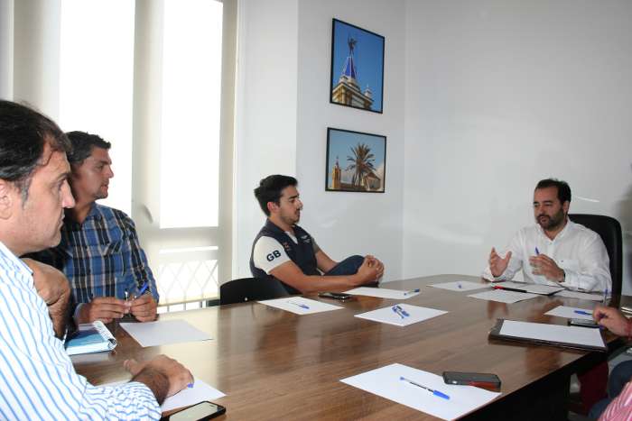 mesa de trabajo proveedores