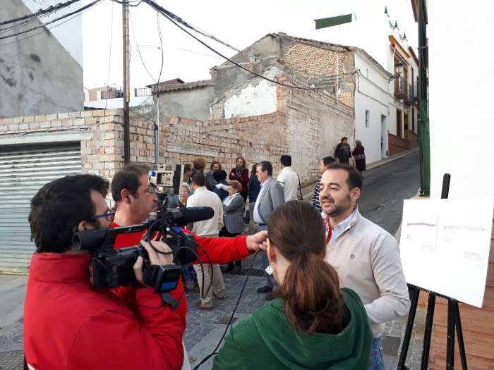 anuncio obra en calle horno