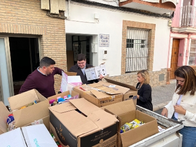 Alimentos cáritas Fiestas de la Santa Cruz 1