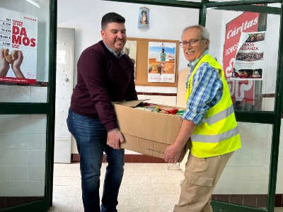 Alimentos cáritas Fiestas de la Santa Cruz 2