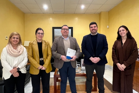 Cesión parcela a la Hermandad del Rocío