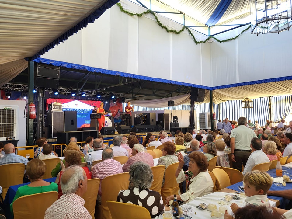 Comida de mayores en la caseta 2023
