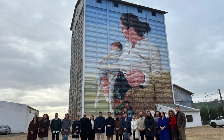 Inaguración de la obra de Virginia Bersabé en el Silo