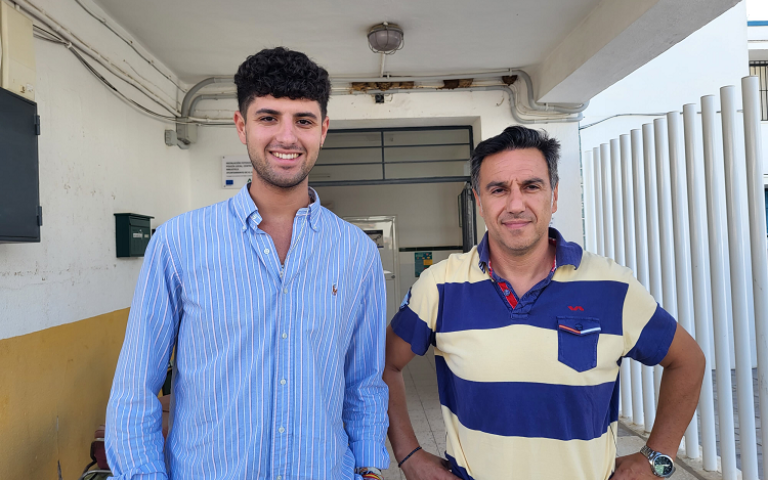 Jesús Moreno y Jesús López en el Centro de Adultos